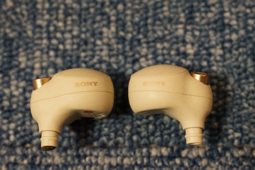 ​【動作確認済】SONY WF-1000XM4 プラチナシルバー