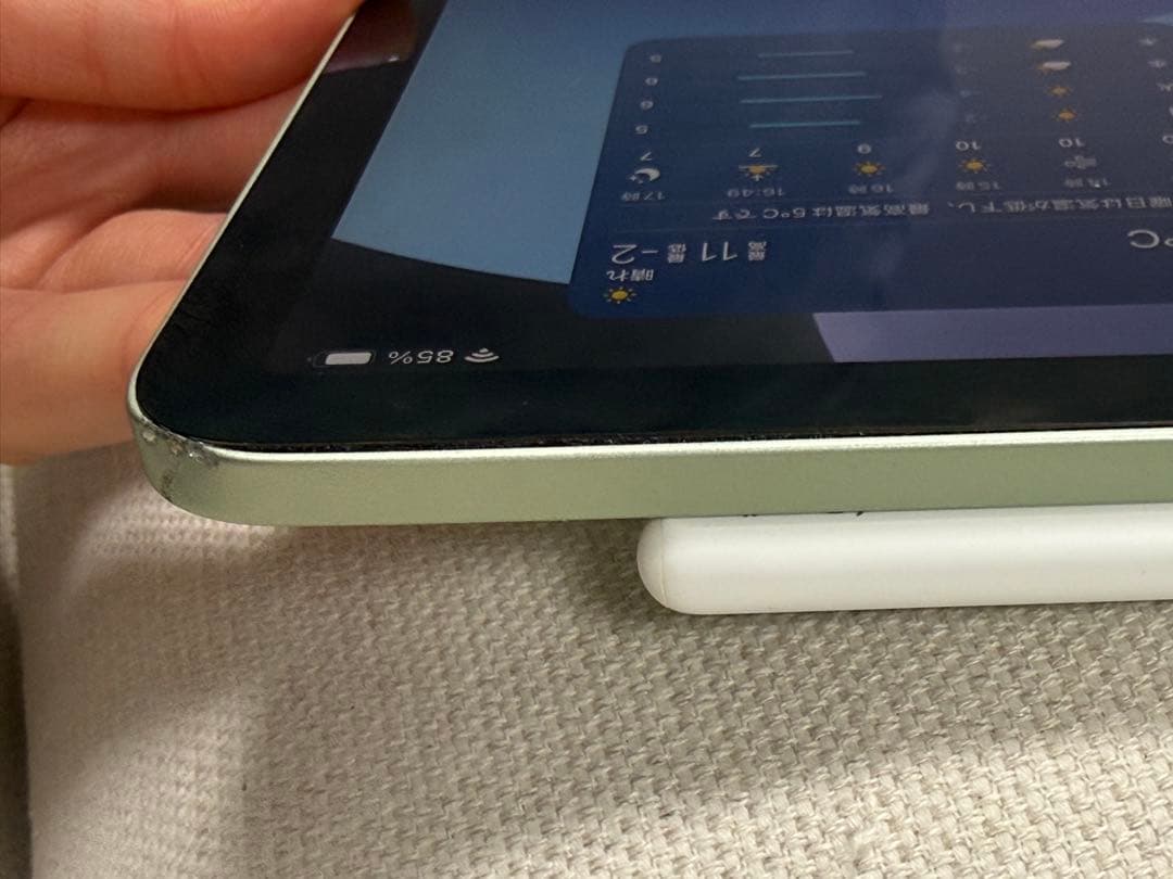 iPad Air 第4世代 (筐体傷あり) ケース&Apple Pencil付き