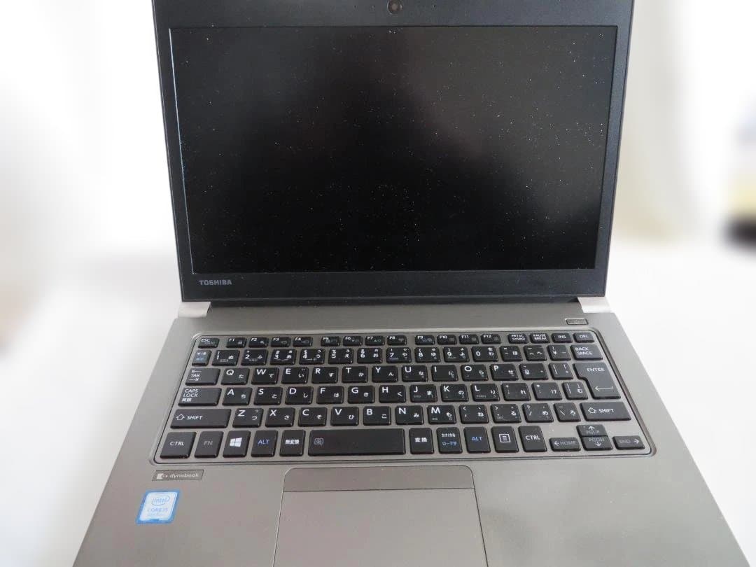 TOSHIBA　Dynabook　R63／DN　Core i5 ８世代