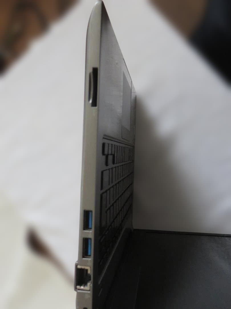TOSHIBA　Dynabook　R63／DN　Core i5 ８世代