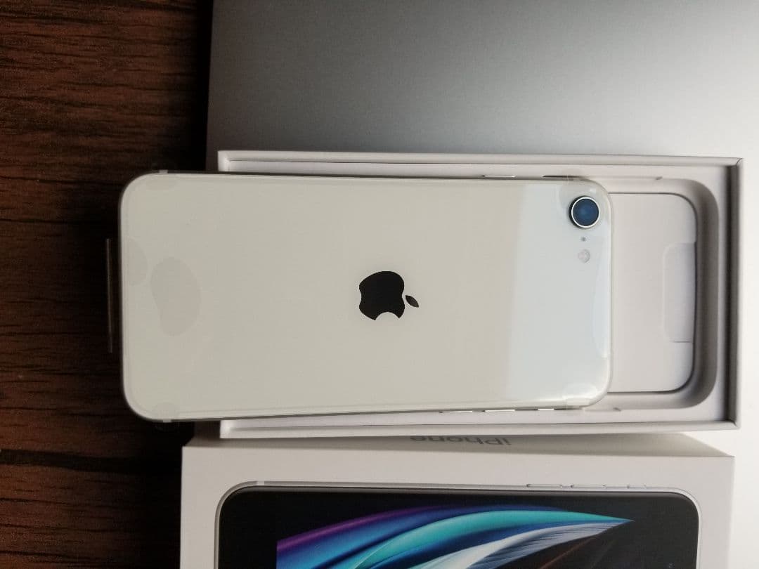 iPhone SE 第2世代 (SE2) ホワイト 64 GB SIMフリー