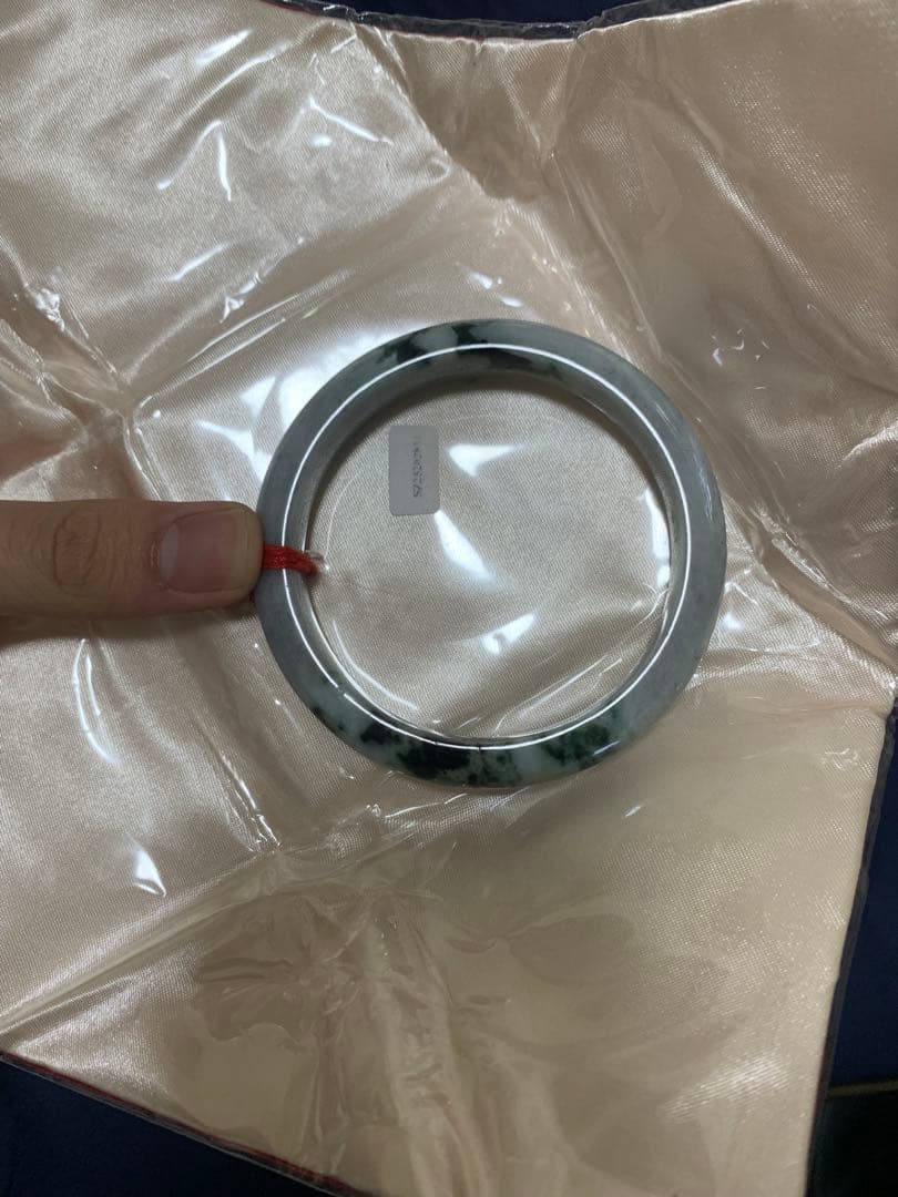 新しい翡翠バングル