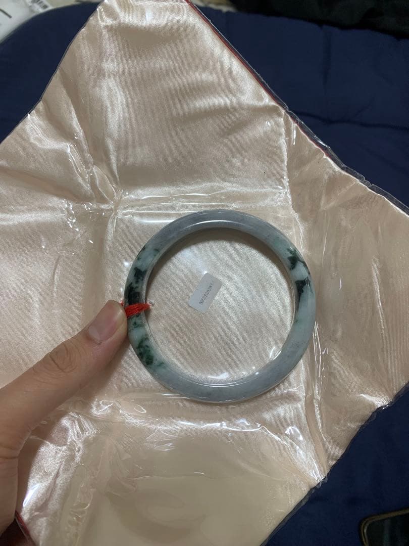 新しい翡翠バングル