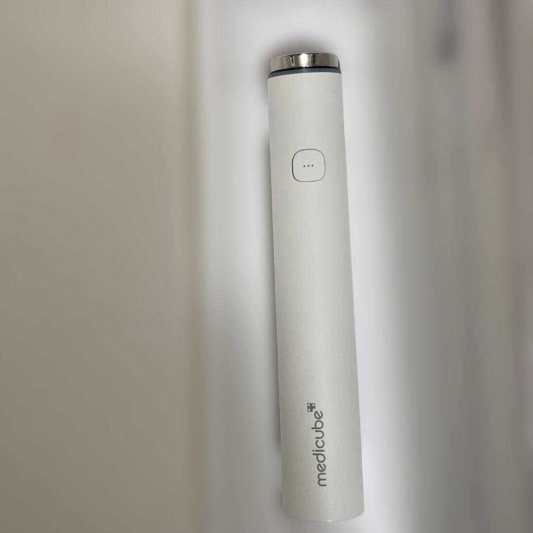 medicube LED美顔器 ホワイト