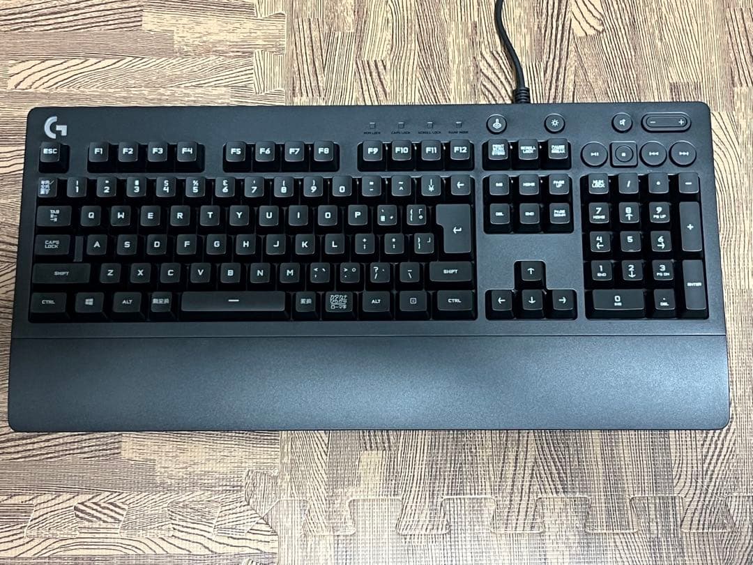 美品 ロジクール 有線キーボード 無線マウス パッドセット Logicool