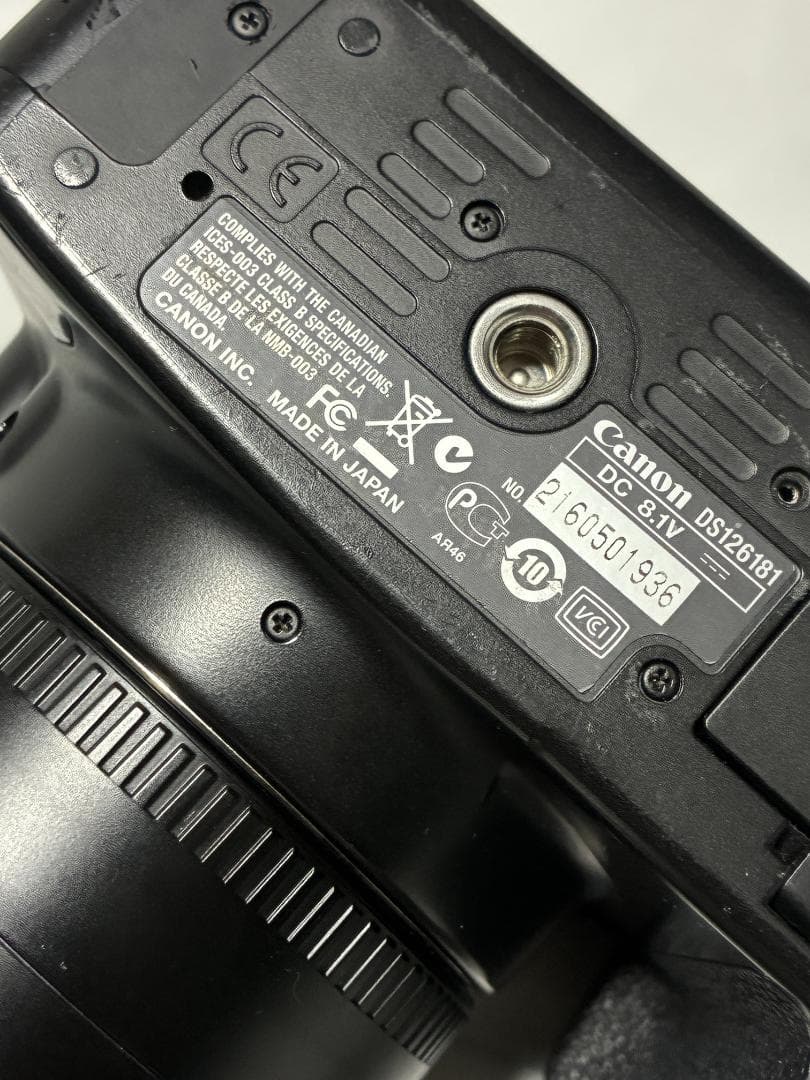 CANON　EOS　Kiss　X2　デジタル一眼レフ　充電器有　望遠レンズ付