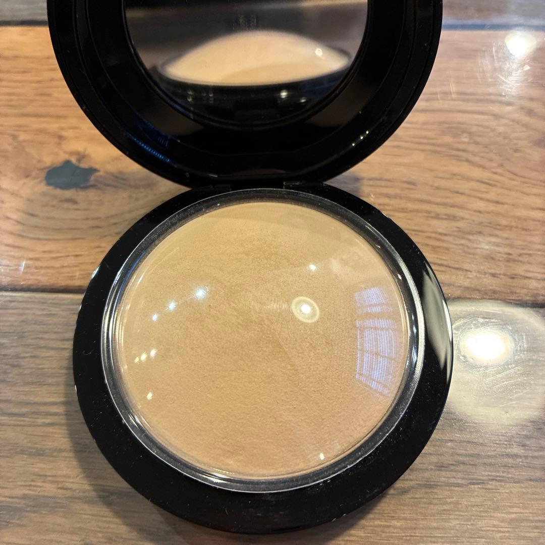 MAC マック ミネラライズ スキンフィニッシュ ナチュラル　ライトプラス