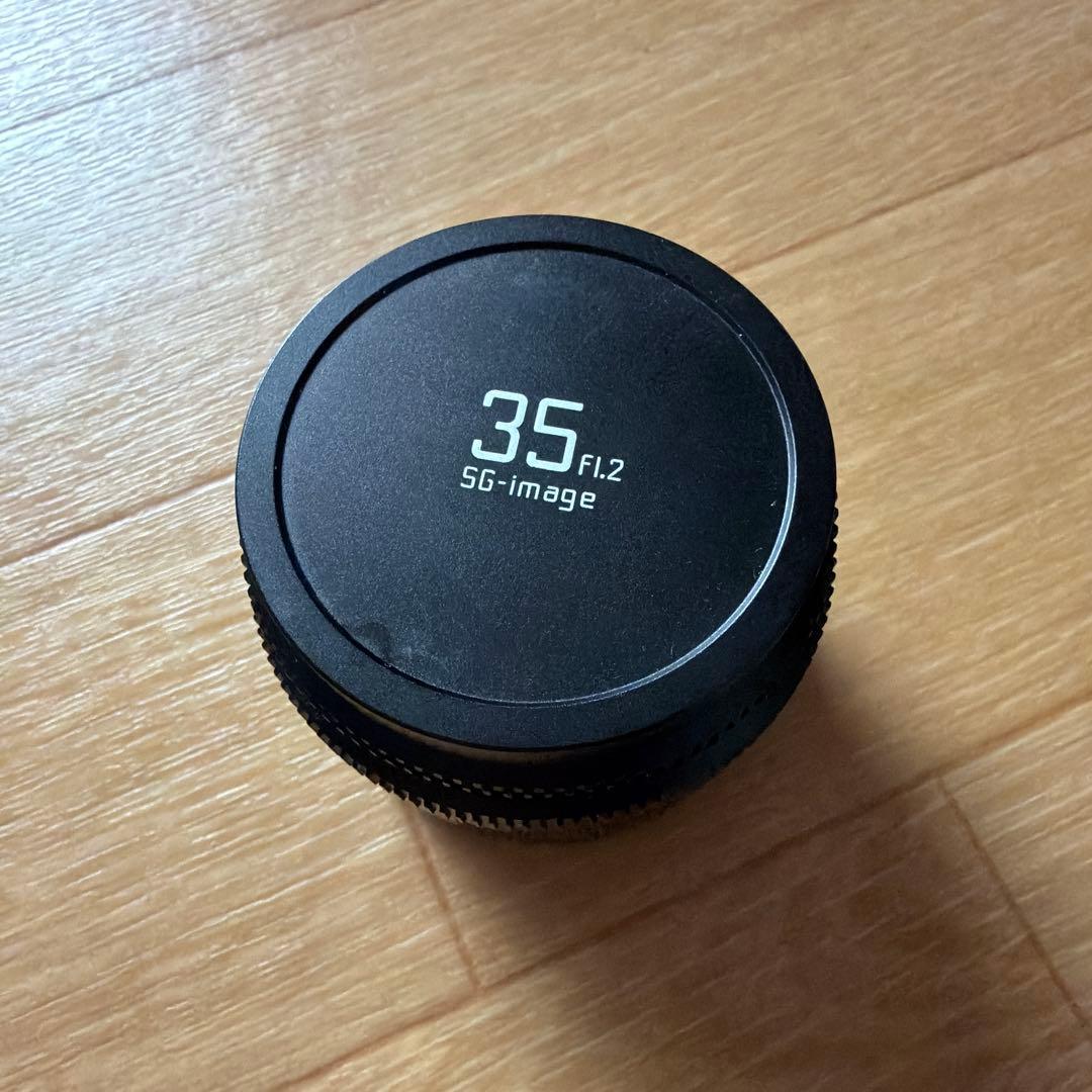 35mm F1.2 単焦点レンズ