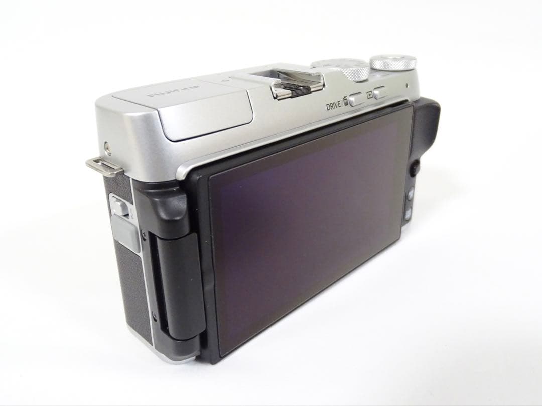 【美品】 Fujifilm X-A7 XC 15-45mm レンズキット