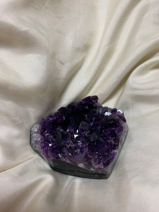 美品❣️紫水晶　アメジストドーム　台座付き　パワーストーン
