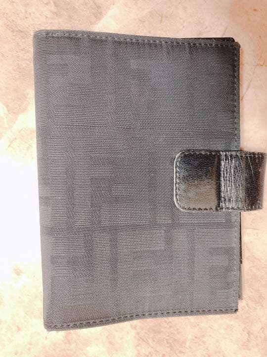 FENDI 手帳　手帳ケース　6連　お洒落