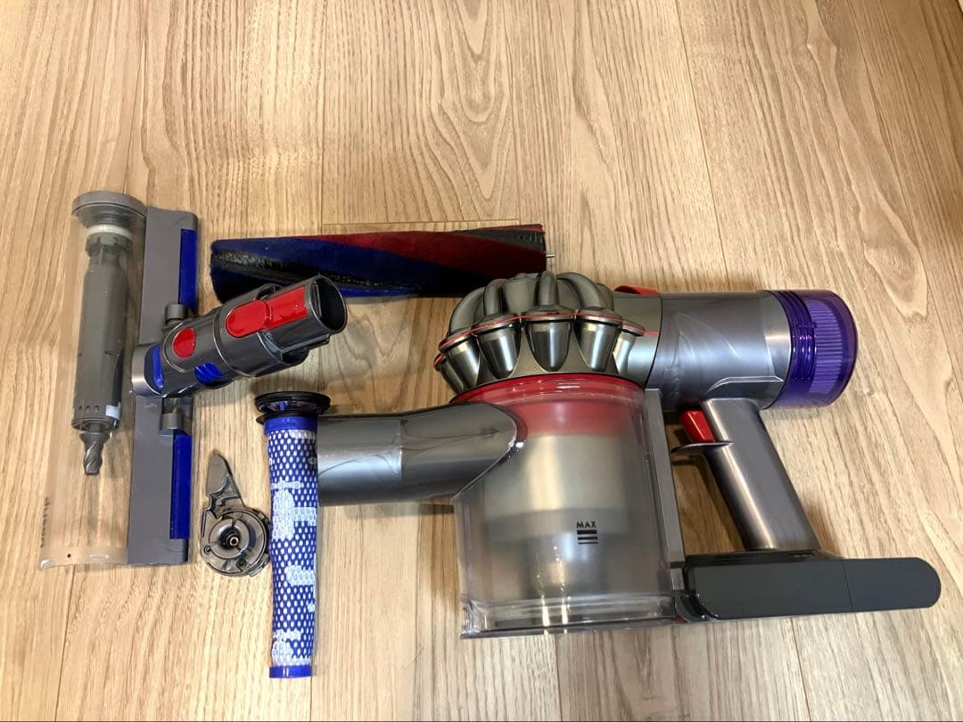 Dyson V8 slim fluffy スティッククリーナー本体セット