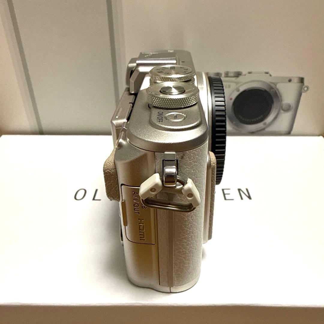 美品⭐︎OLYMPUS PEN E-PL8 ホワイト ダブルズームキット