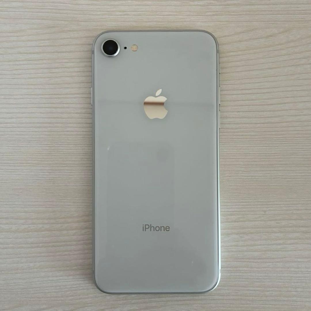 iPhone8 シルバー 64GB SIMフリー 箱 イヤホン 充電器