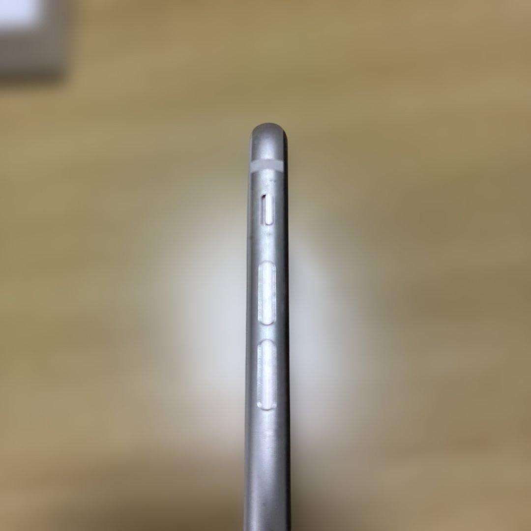 Apple iPhone SE (第3世代) 白 純正イアホン　箱付き