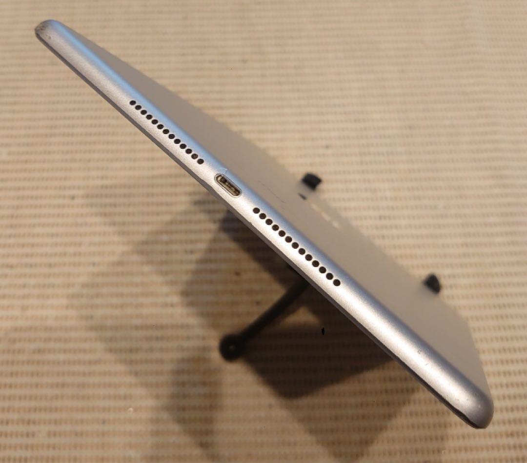 完動品SIMフリーiPad第5世代(A1823)本体32GB送料込2HLJK