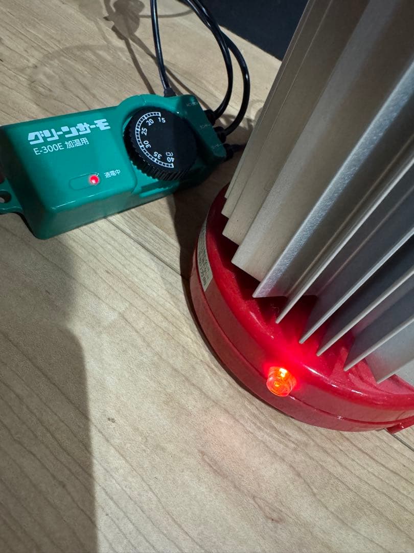 昭和精機　パネルヒーター SPE-250 250W サーモ付