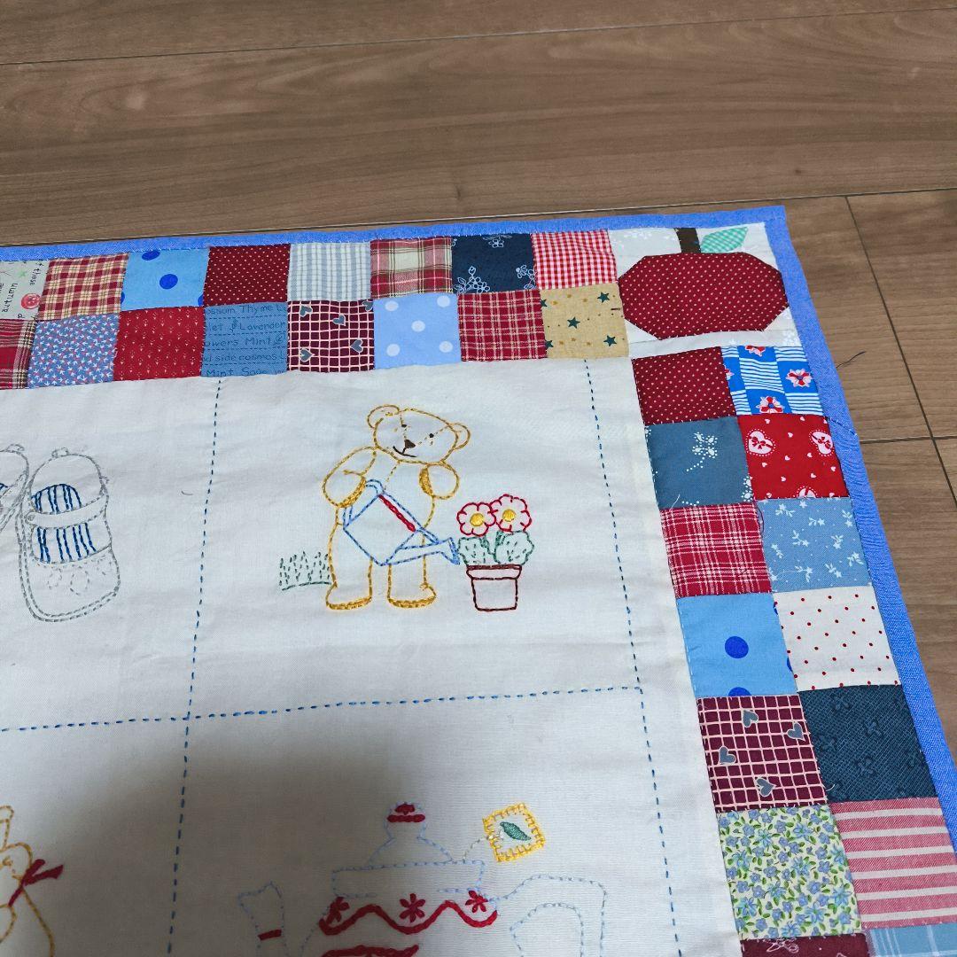 ホビーラホビーレ刺繍、パッチワークタペストリー完成品