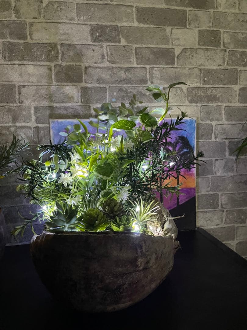 本物のココナッツを使ったLEDライト付き造花のオブジェ　２個