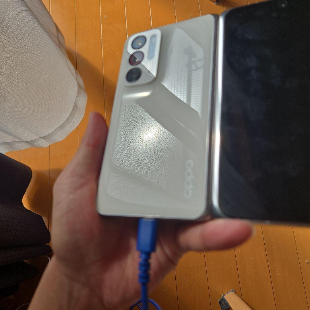 OPPO Find N 折りたたみ式スマートフォン