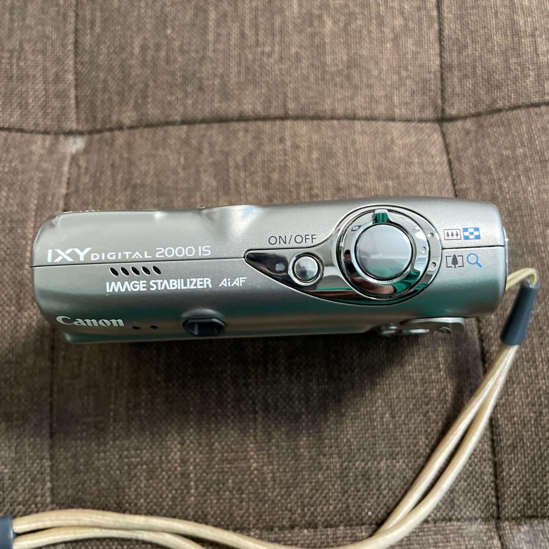 Canon IXY DIGITAL 2000 IS シルバー　ジャンク
