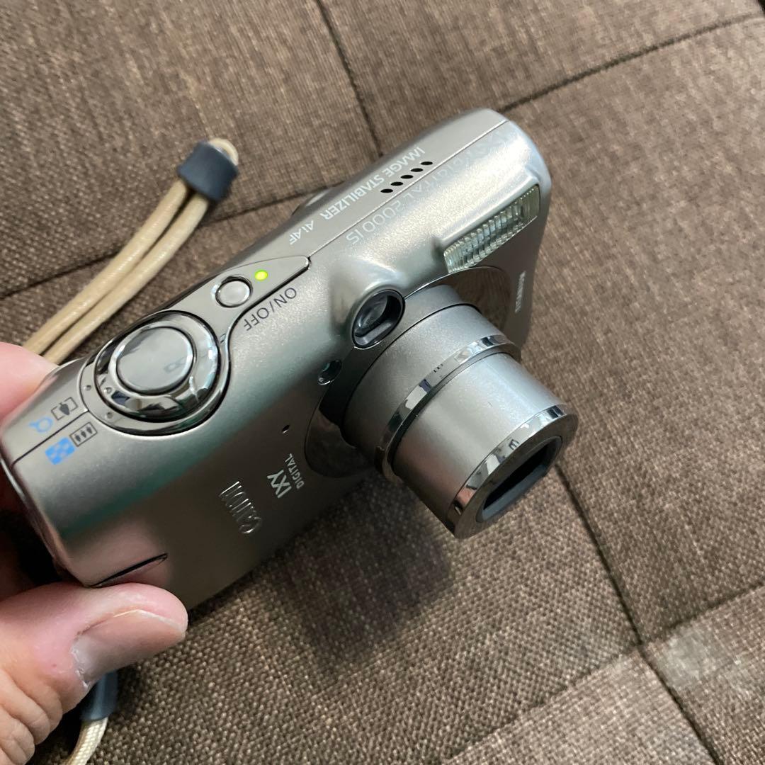 Canon IXY DIGITAL 2000 IS シルバー　ジャンク