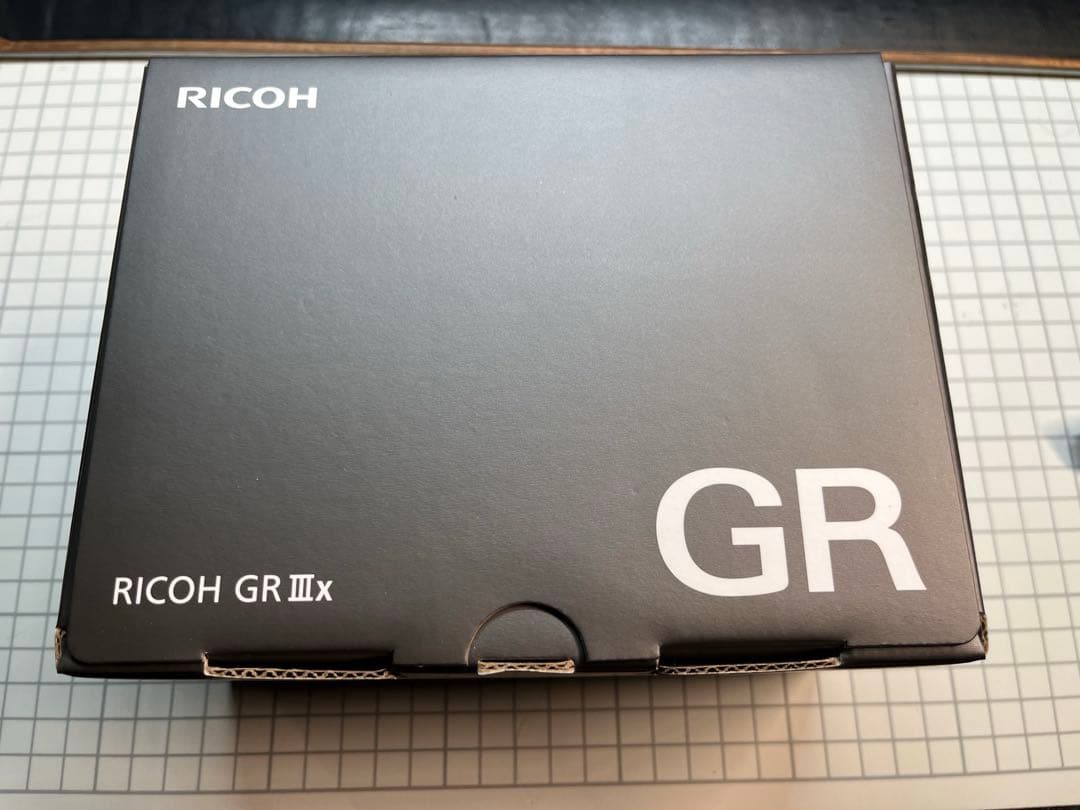 【おまけ付き】RICOH GR IIIx デジタルカメラ
