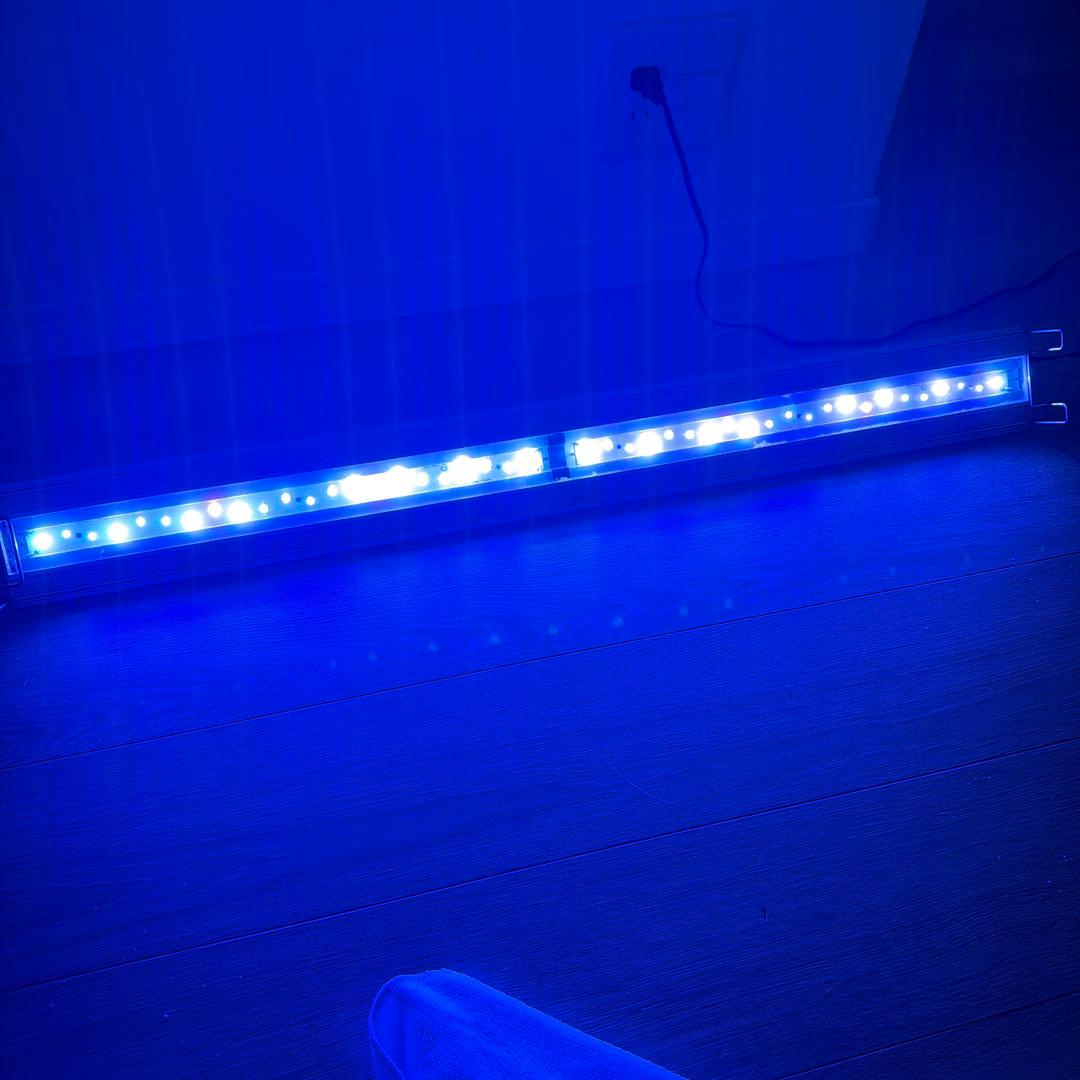 アクロ トライアングル LED 900 20000K 海水魚　ライト　水槽