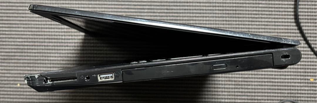 【SSDメモリー無し】Vostro 14 3468 i3-6006