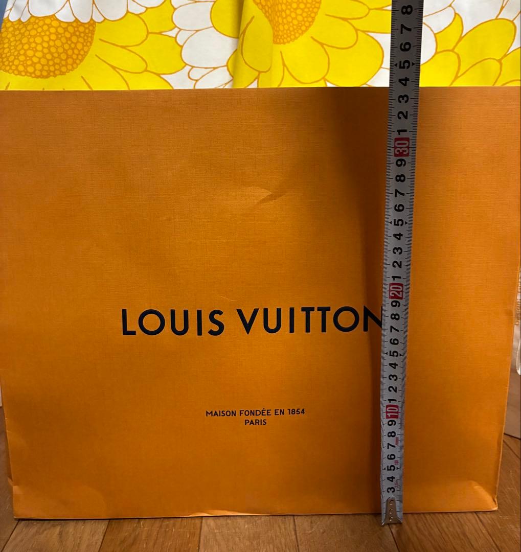 LOUIS VUITTON・ルイヴィトン/ 紙袋 / やや傷あり