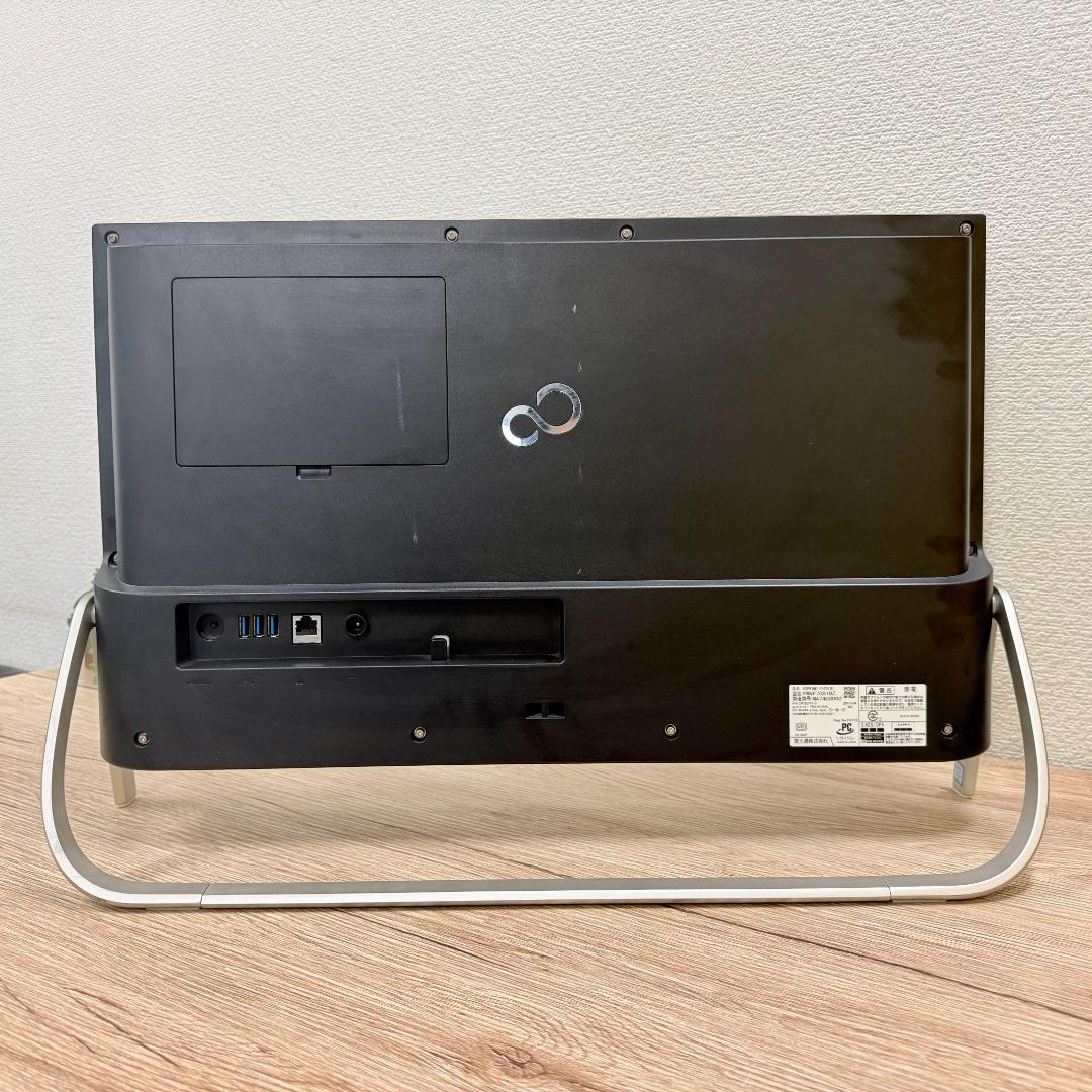 Windowsデスクトップ Fujitsu ESPRIMO FH70/8GB/SSD128GB/HDD1TB