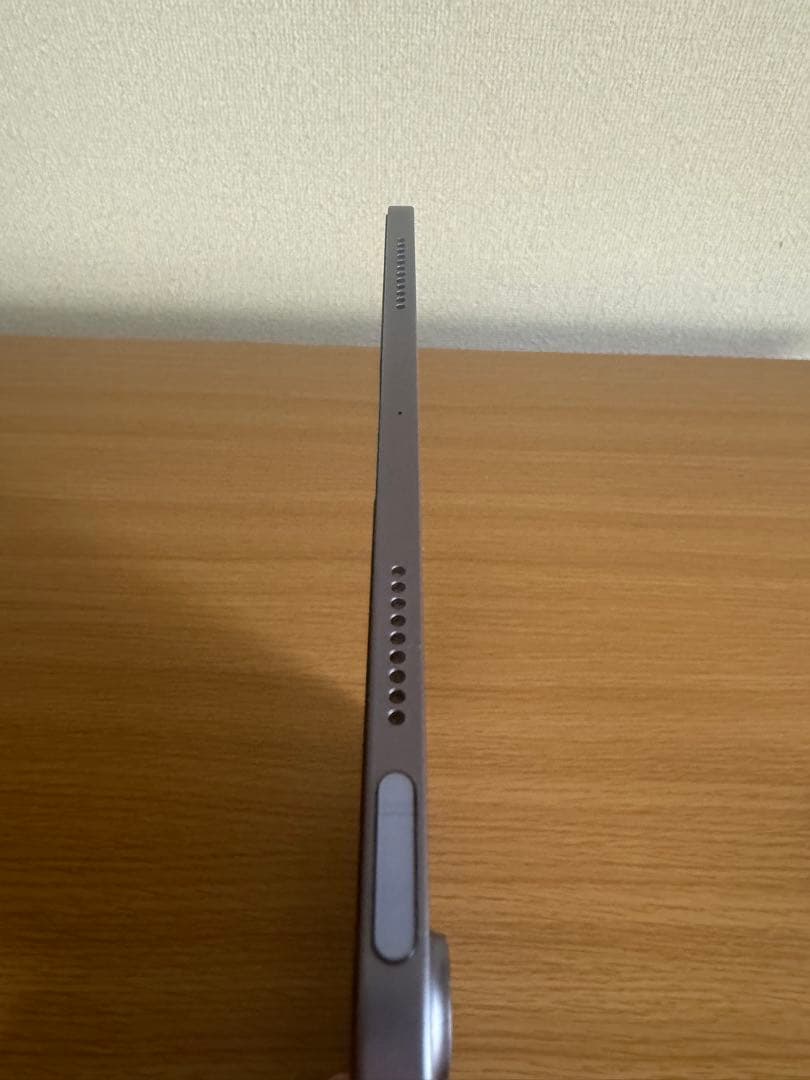 iPad Air 第5世代　パープル【美品】