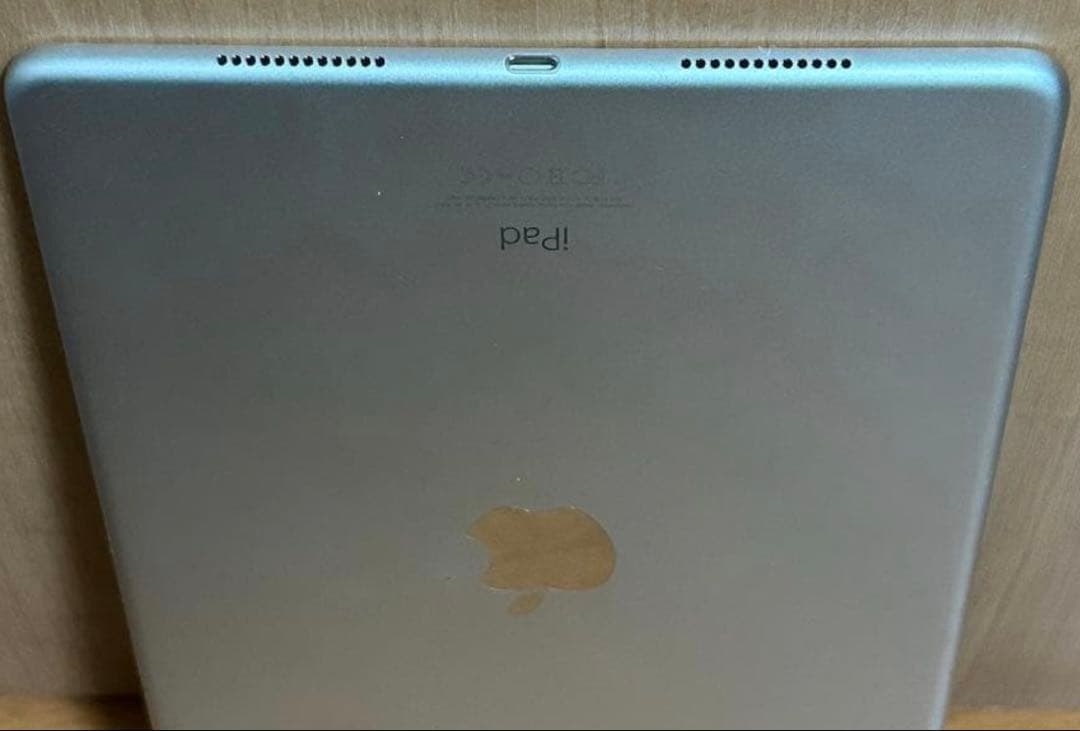 Apple　iPad Pro 9.7インチ　Wi-Fiモデル　32GB