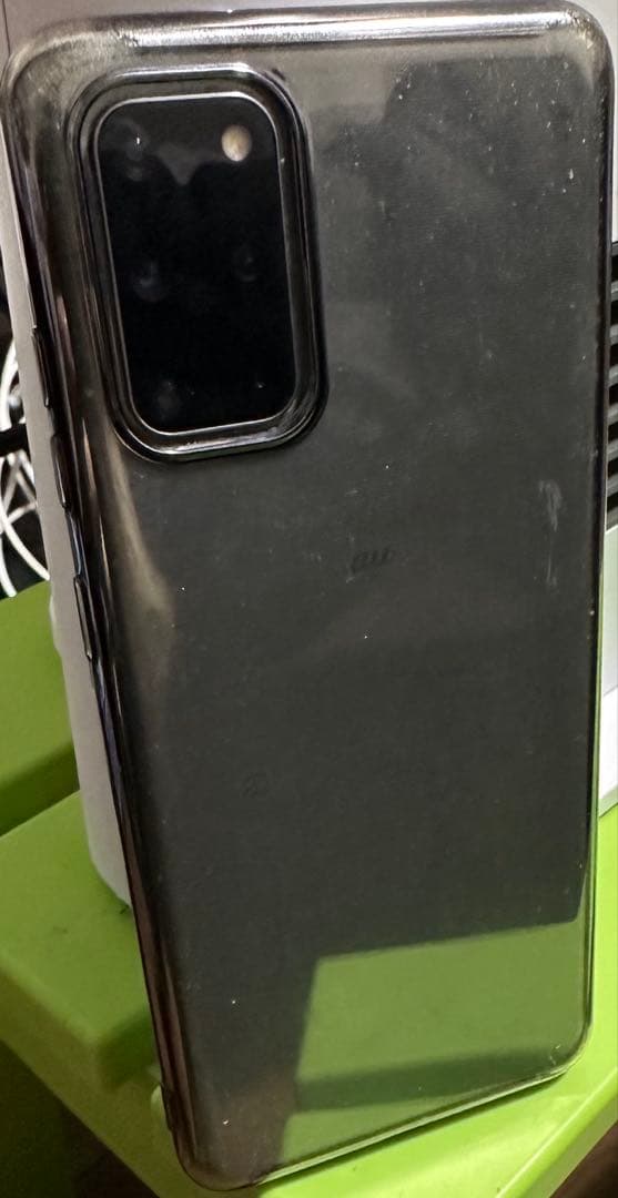Samsung Galaxy S20 画面縦線あり 中古品 Sim Free