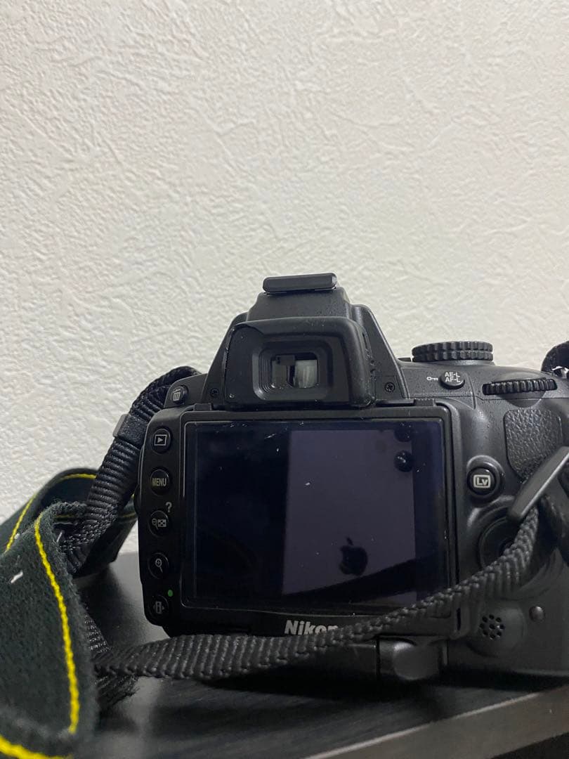 Nikon D5000 デジタル一眼レフカメラ