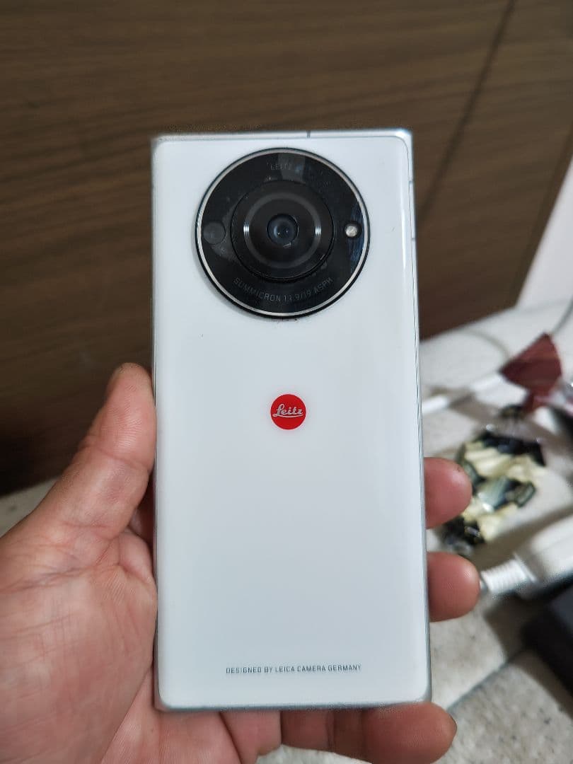 Android スマホ LEITZ PHONE2 ライカ フォン レイツ フォン