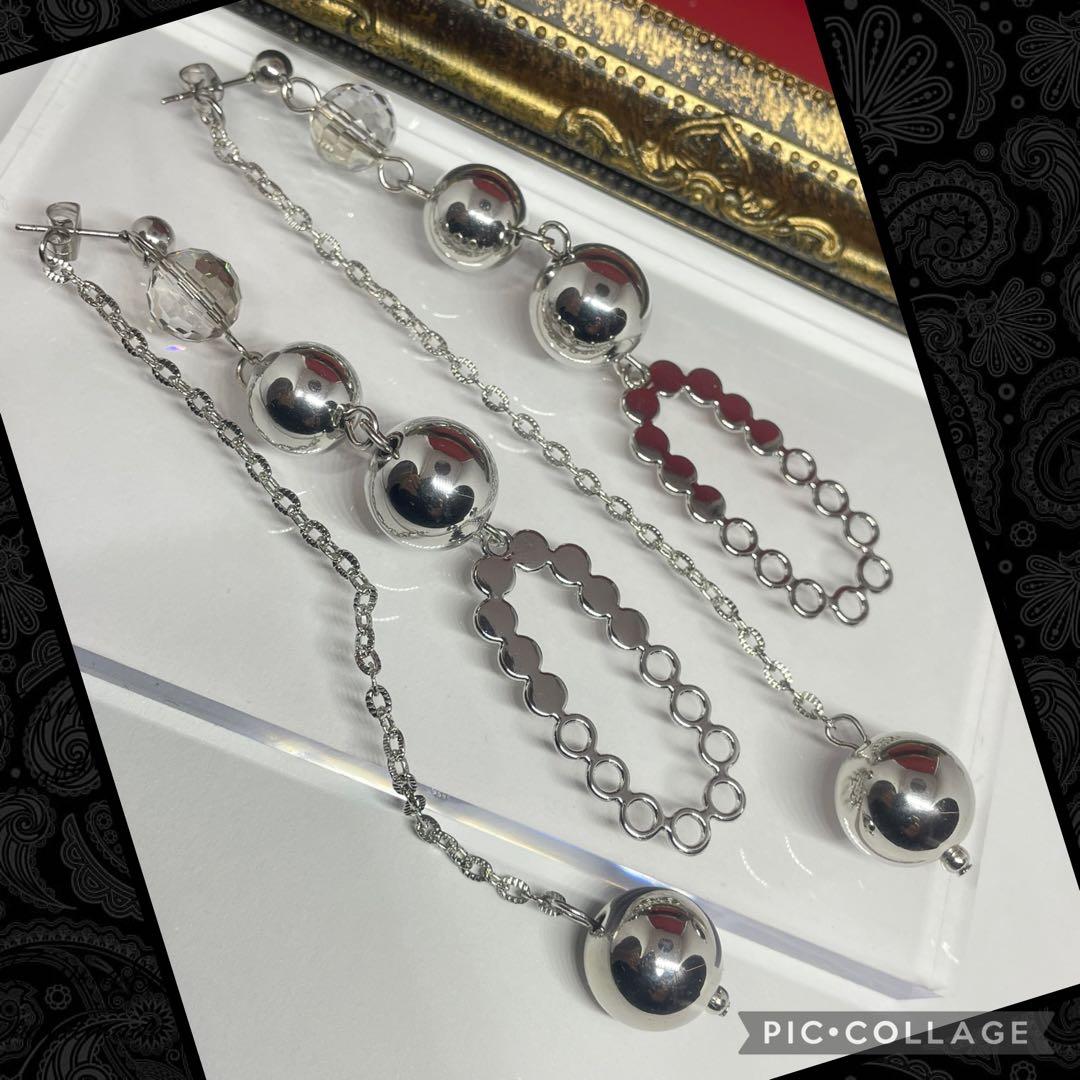 No.1184 レトロなシルバーボールのロングピアス　サージカルステンレス製