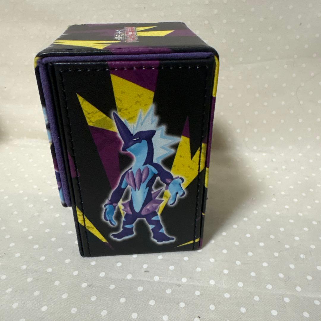 レア　ポケモンカードゲーム ストリンダー デッキケース