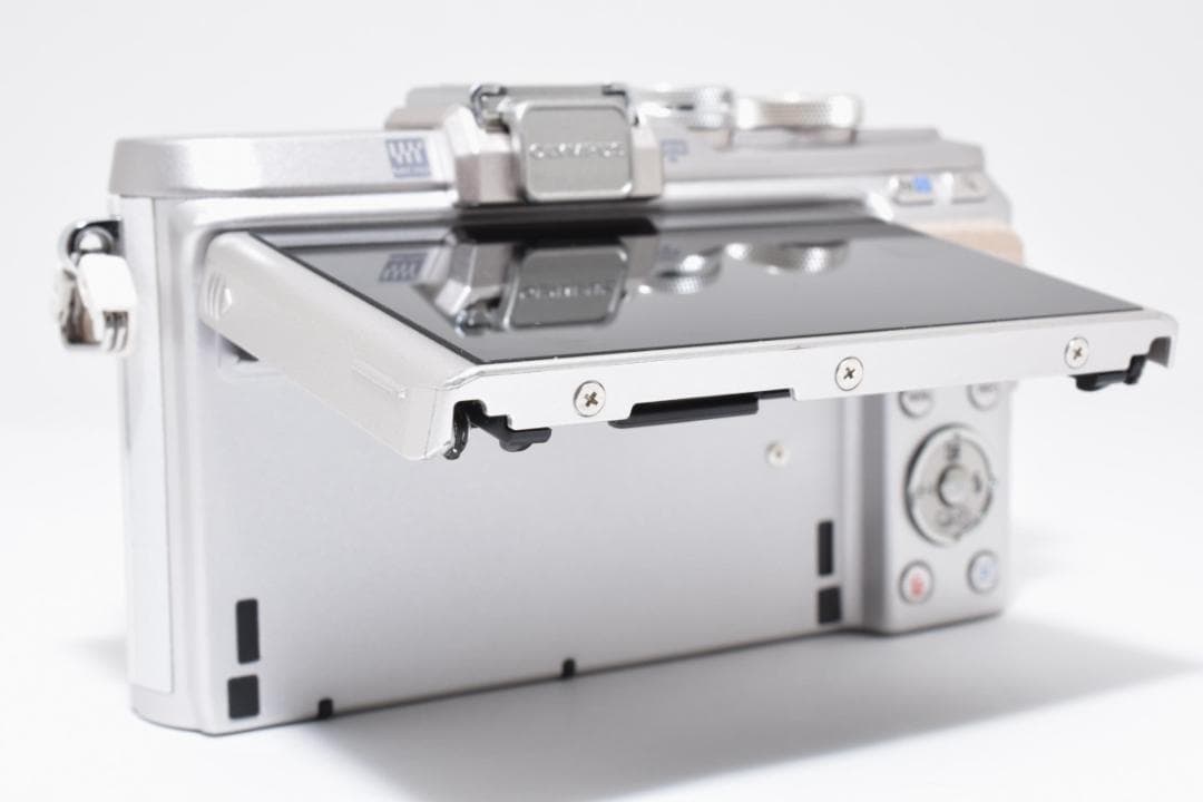 ■ 美品 ■ オリンパス　OLYMPUS PEN E-PL8 レンズセット
