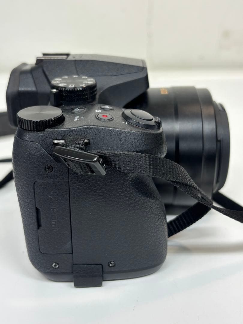 動作品Panasonic LUMIX FZ-300 デジカメ　19279