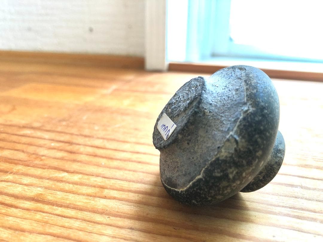 【タイ・骨董・出土品】宋胡録（スンコロク）黒釉 小壺（1301年~1600年）