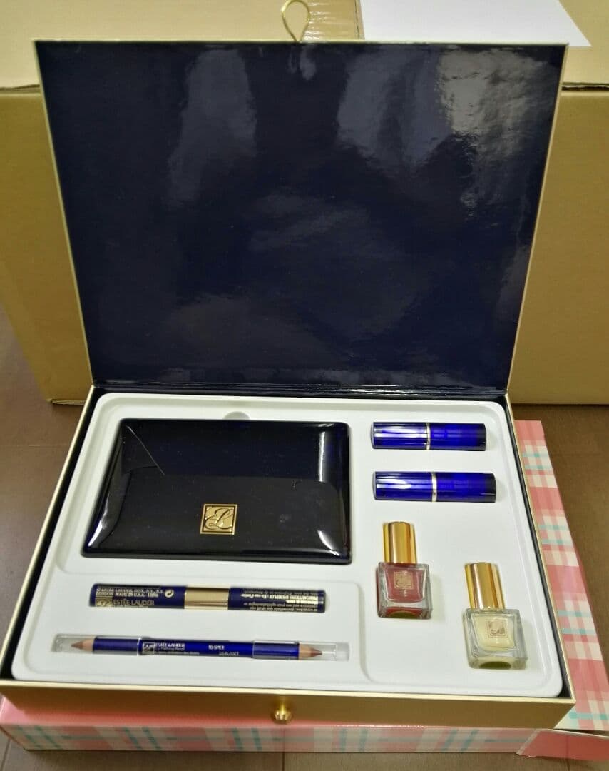 エスティ ローダー（ESTEE LAUDER）メークアップパレット