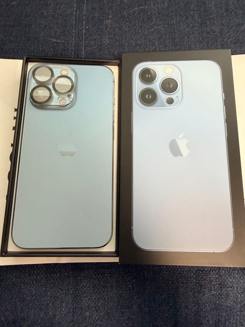 Apple iPhone 13 Pro シエラブルー　本体箱付き　ケースおまけ