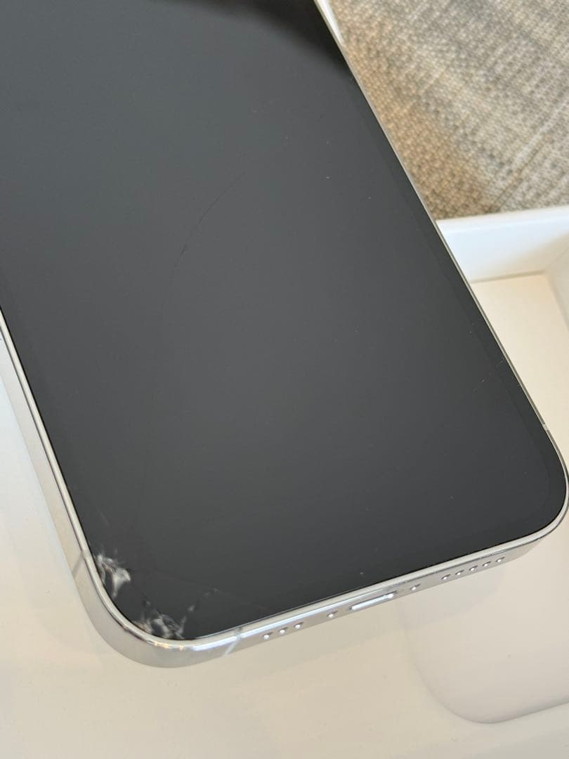 【液晶ヒビあり】Apple iPhone13Pro 本体のみ シルバー256GB