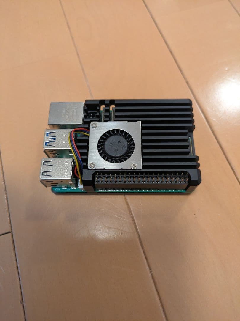 e*o様 ​【未使用】Raspberry Pi 5 8GB 本体 ＋ 冷却ファン