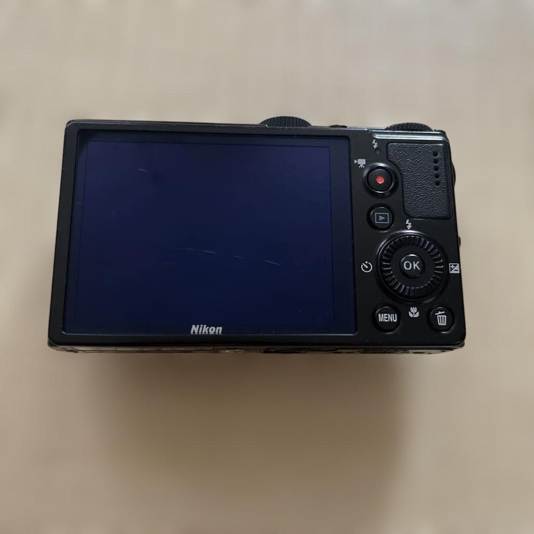 Nikon COOLPIX P300 箱付き付属品全て揃ってます