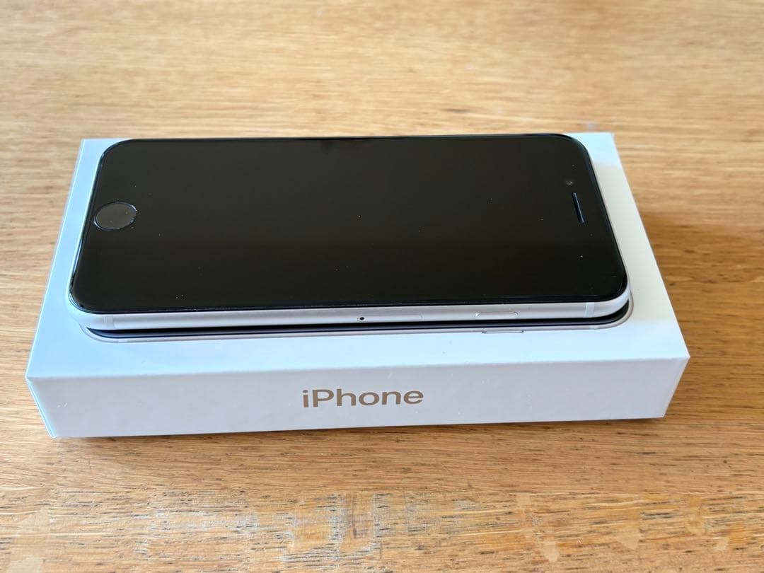 Apple iPhoneSE（第3世代）64GB スターライト 【美品】