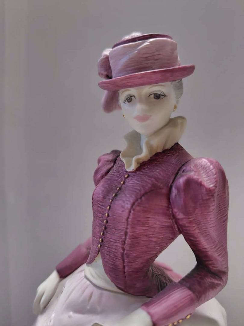 コールポート 陶器 フィギュリン アンティーク COALPORT