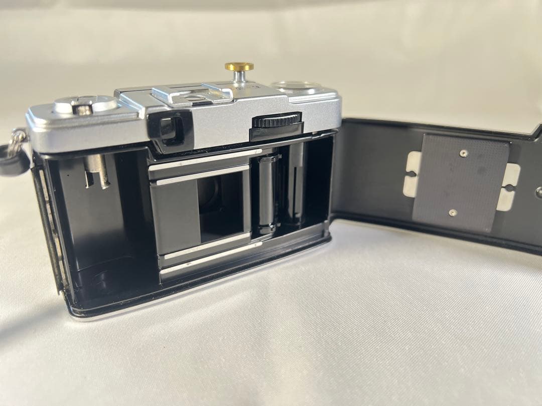 OLYMPUS PEN EE-3 グリーン皮革 コンパクトカメラ　オリンパス