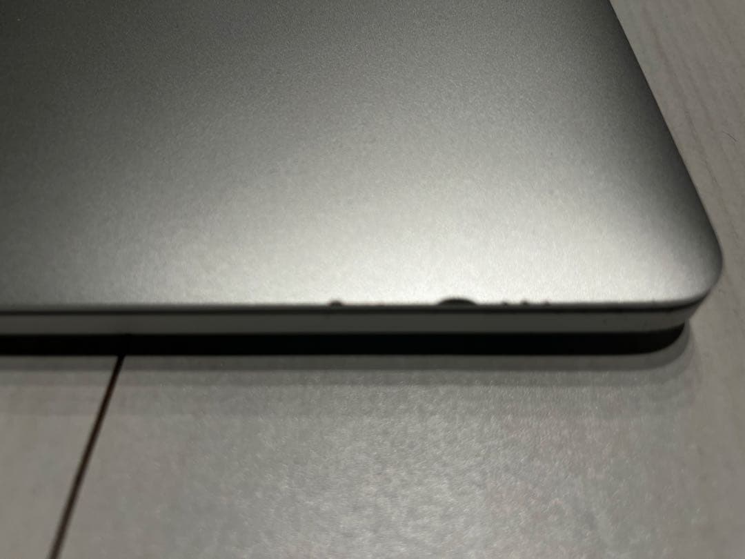 MacBook Pro 2017 15インチ 16GB Touch Barモデル